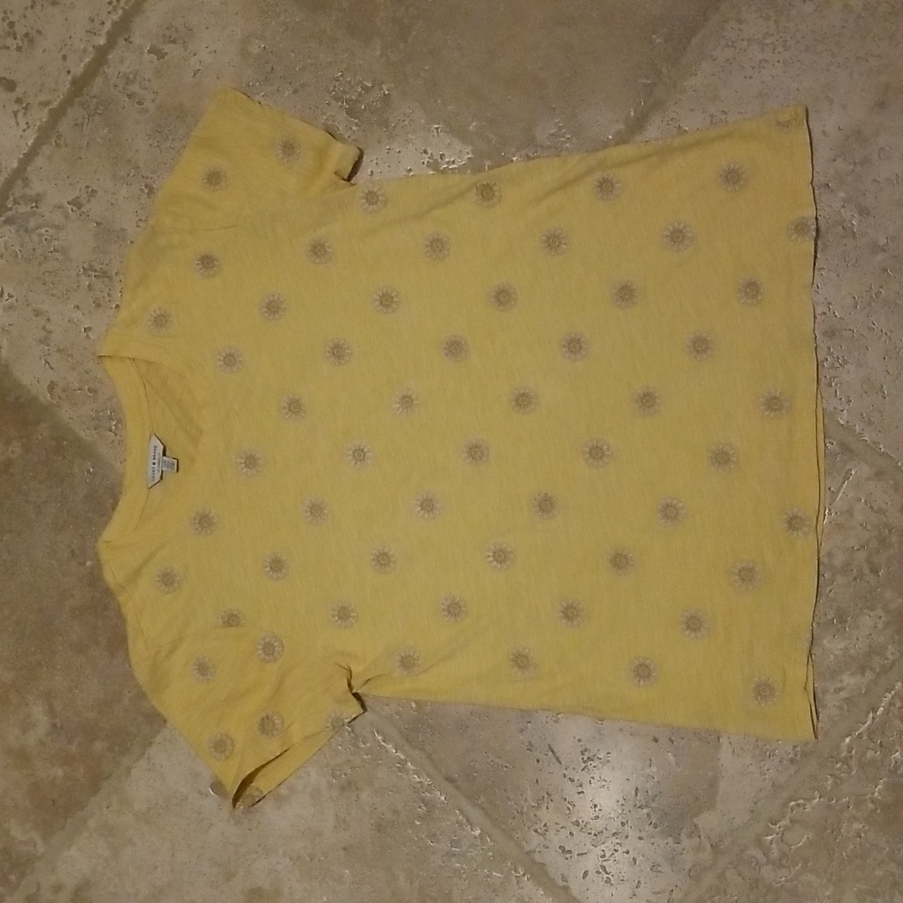 Lucky Brand S/P shirt yellow sunflower embroidery on front.